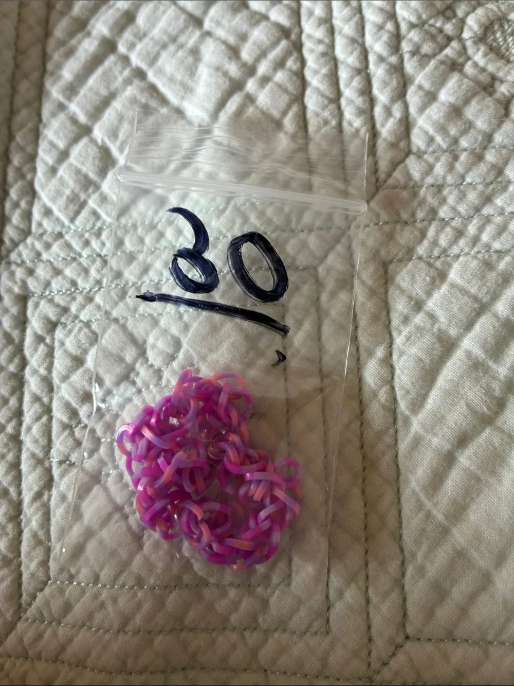 Small Pack of Pink and Purple Elastic Loom Bands